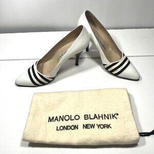 MANOLO BLAHNIK Classic Ivory Leather with Navy Linen Trim US size7 Euro 37-1/2